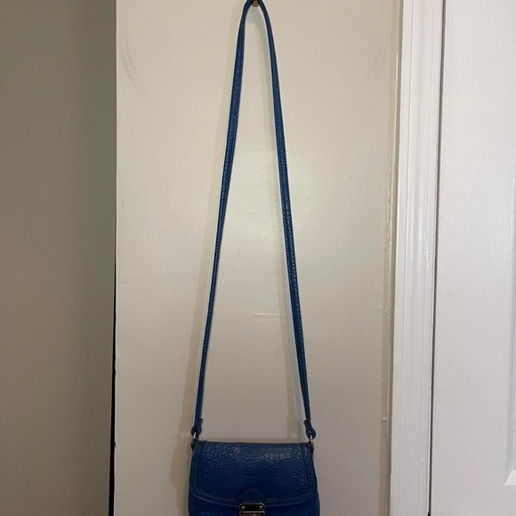 Handbags - Blue Crocodile Embossed Faux Leather Small Crossbody Bag Turn Lock Purse